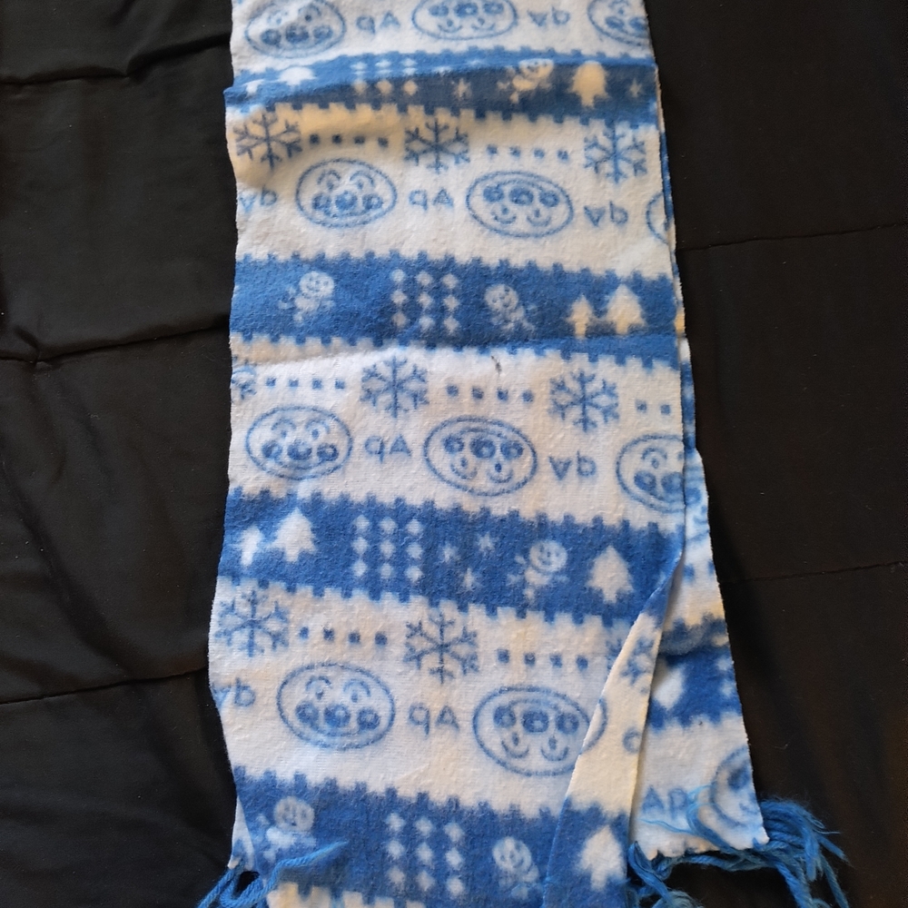 Blue and White Patterned Scarf